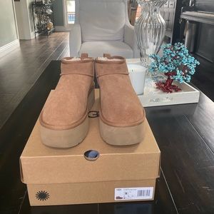 Classic ultra mini platform Ugg boots